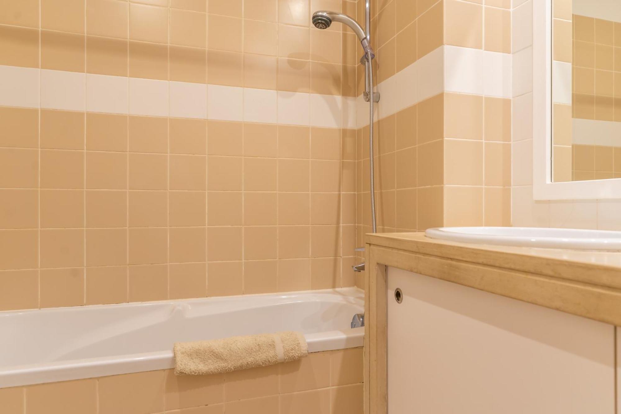 Appartement T3 Com Piscina Tenis Ginasio E Parq Infant