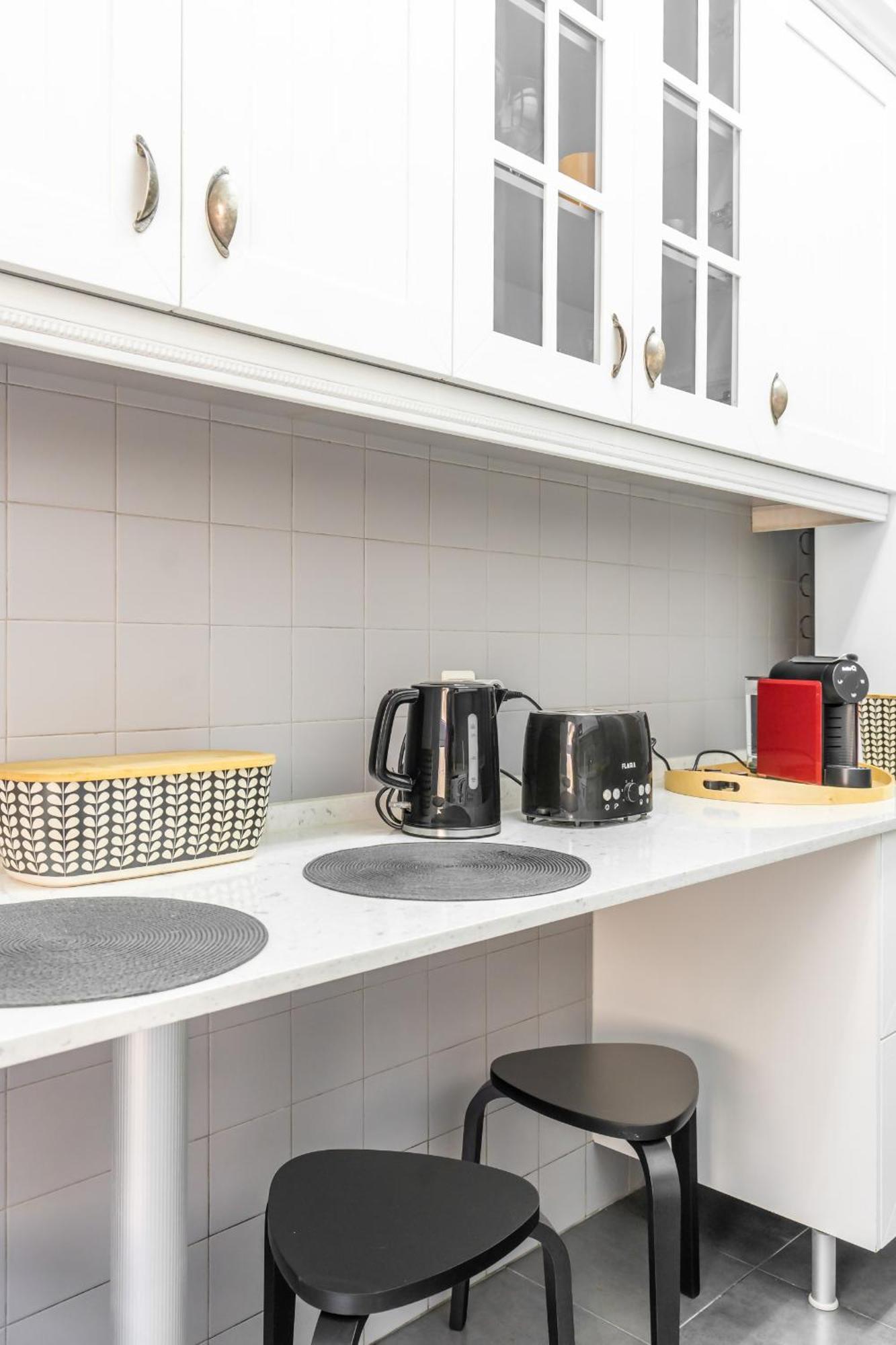Appartement T3 Com Piscina Tenis Ginasio E Parq Infant Lissabon