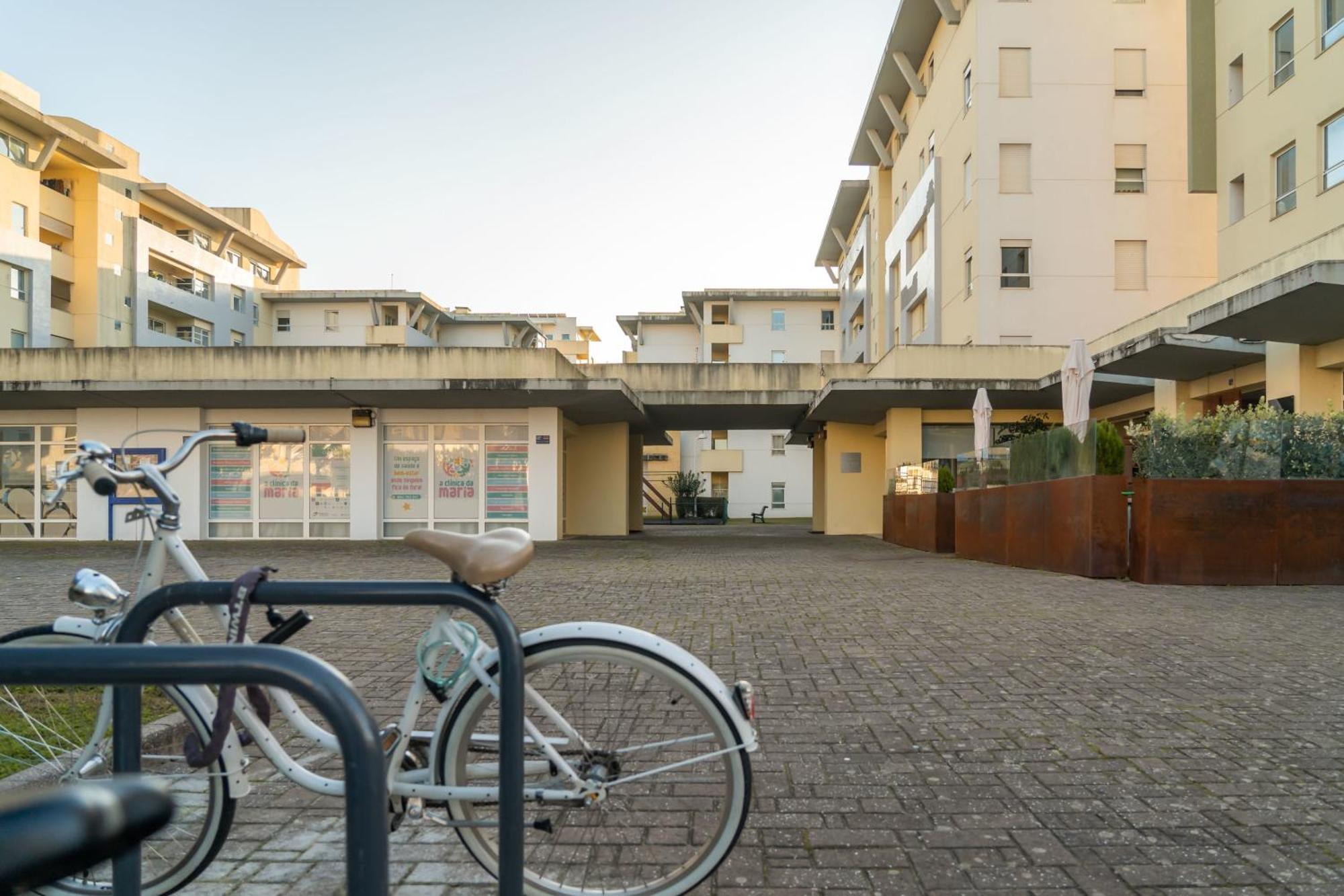 T3 Com Piscina Tenis Ginasio E Parq Infant Appartement